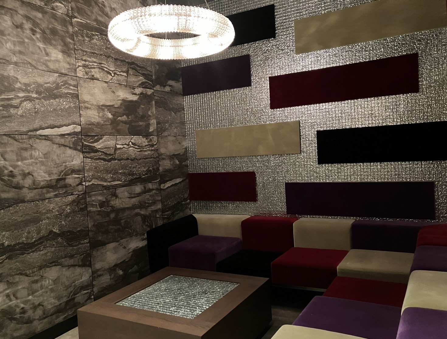 VIP ROOM